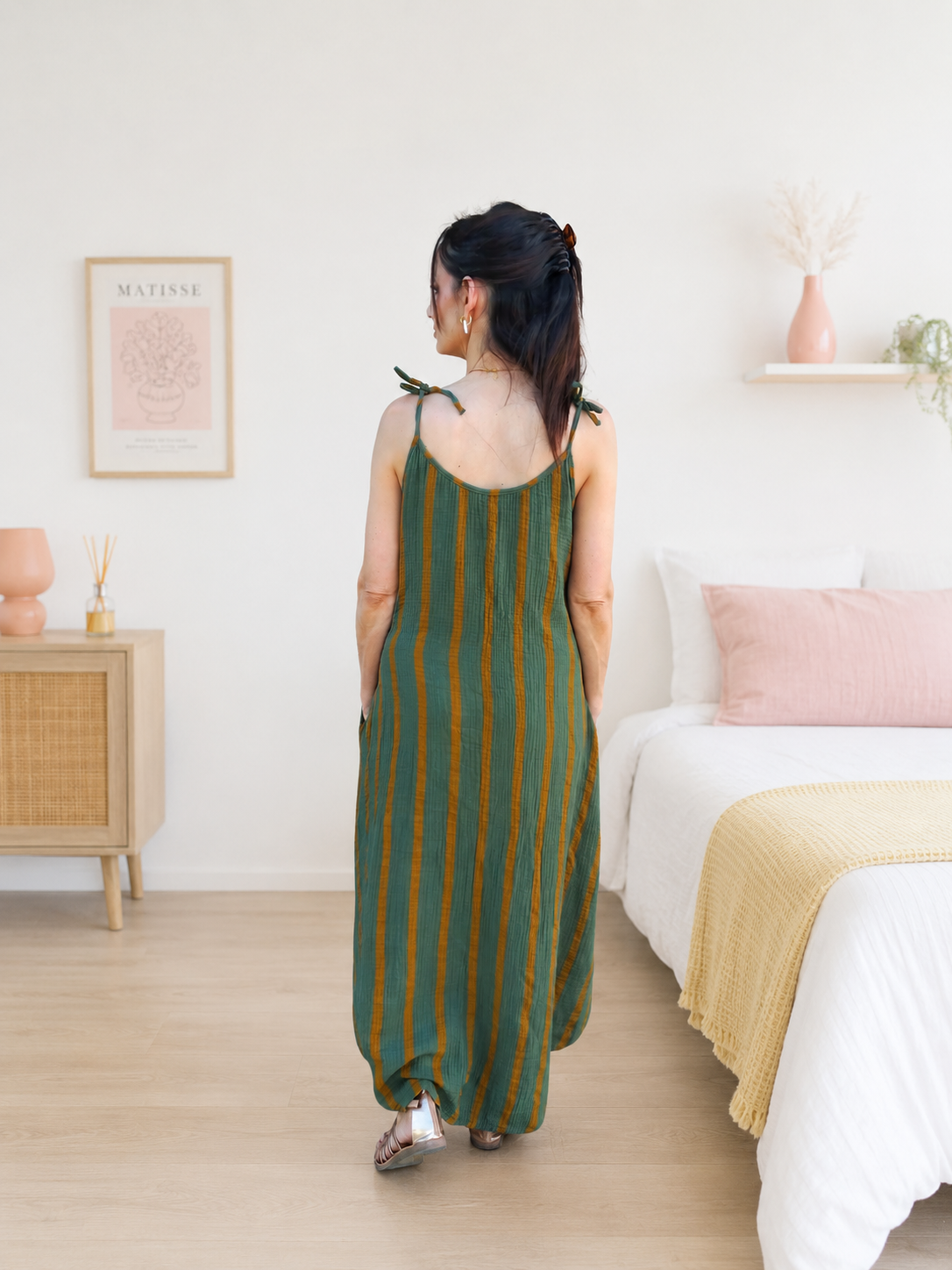 Robe kaki à rayures