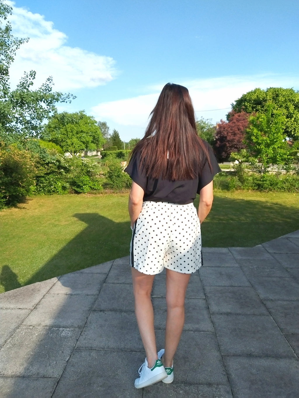 Short blanc à pois noir