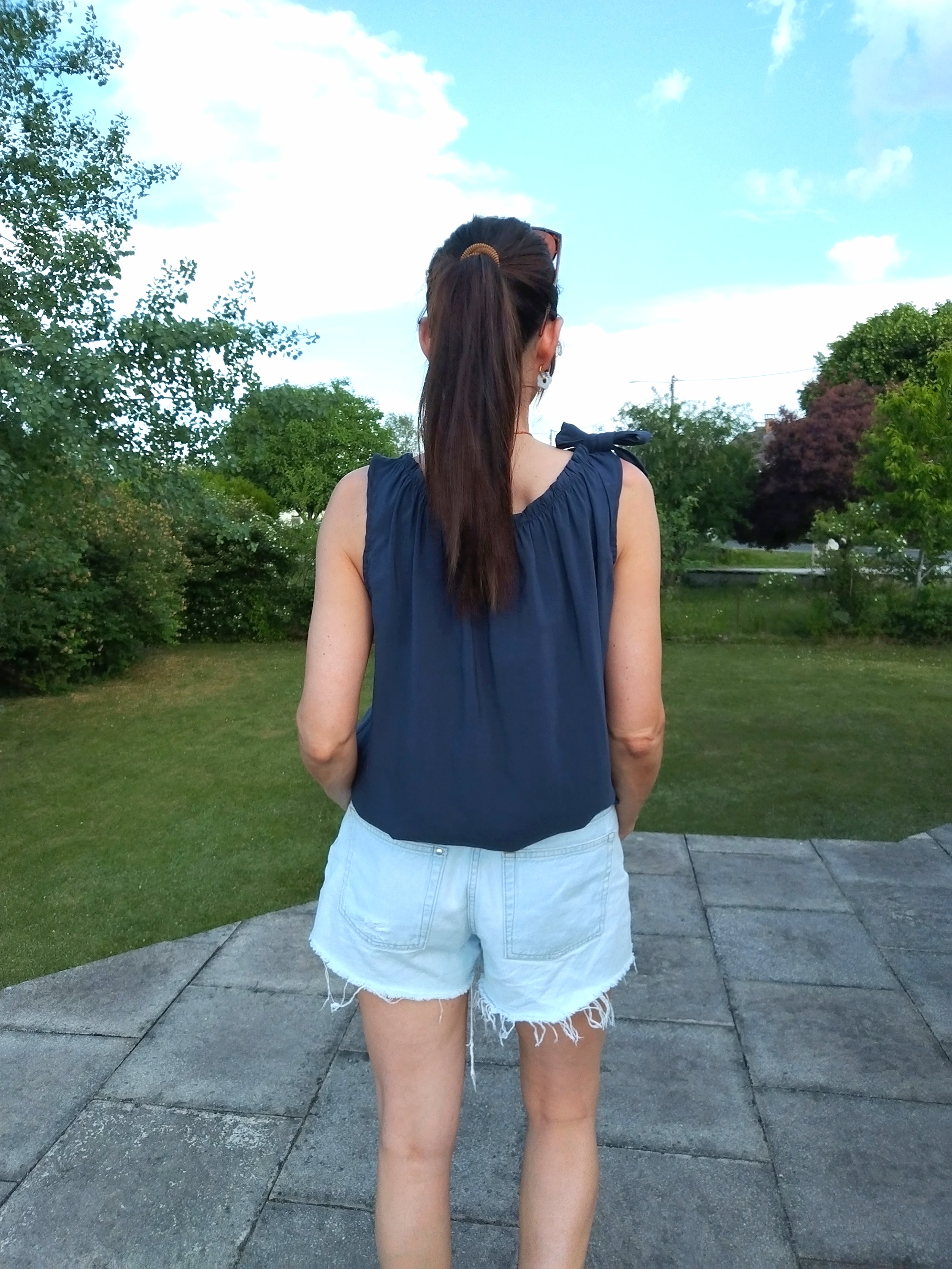 Top LOLA bleu marine