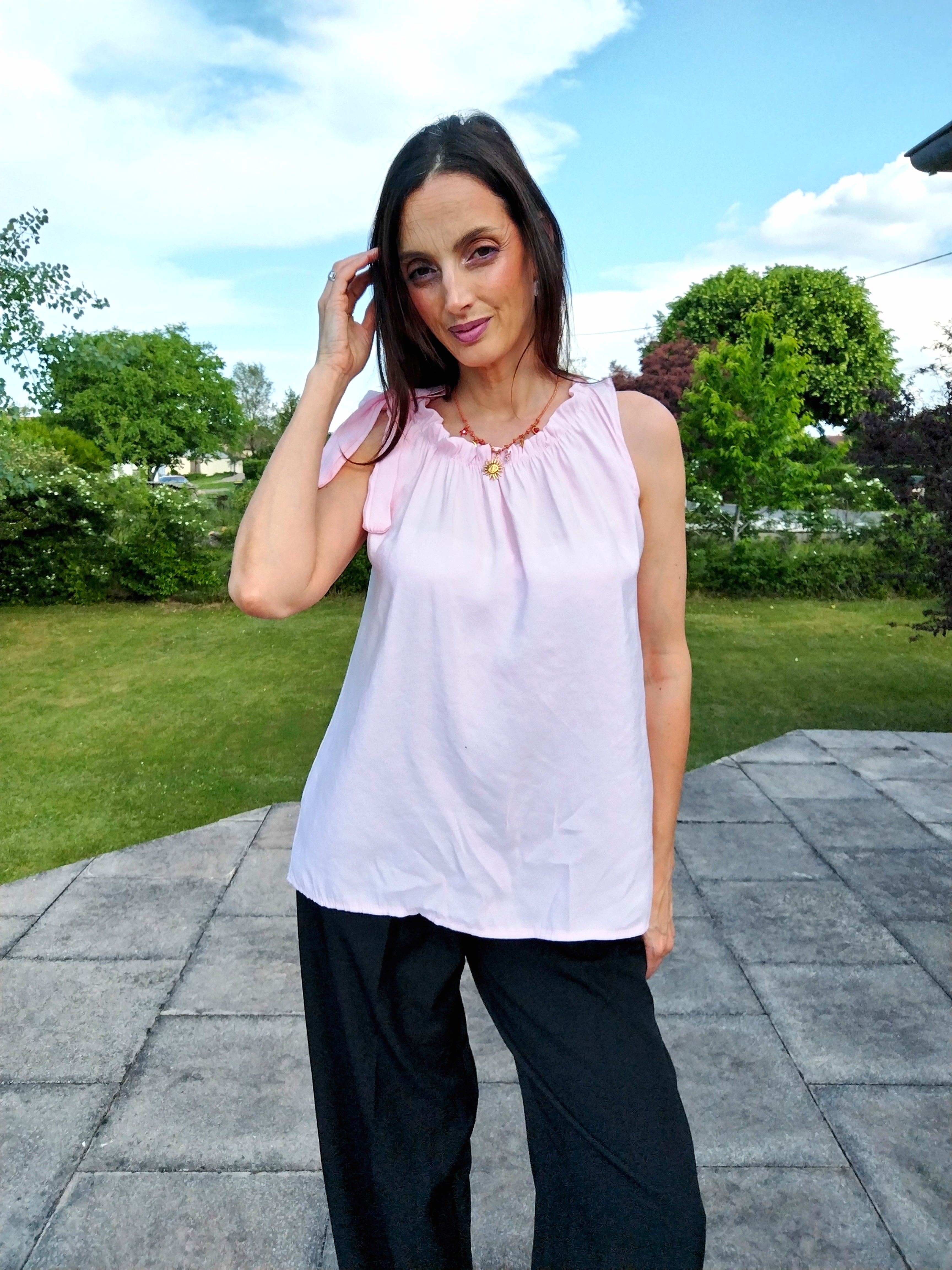Top LOLA rose