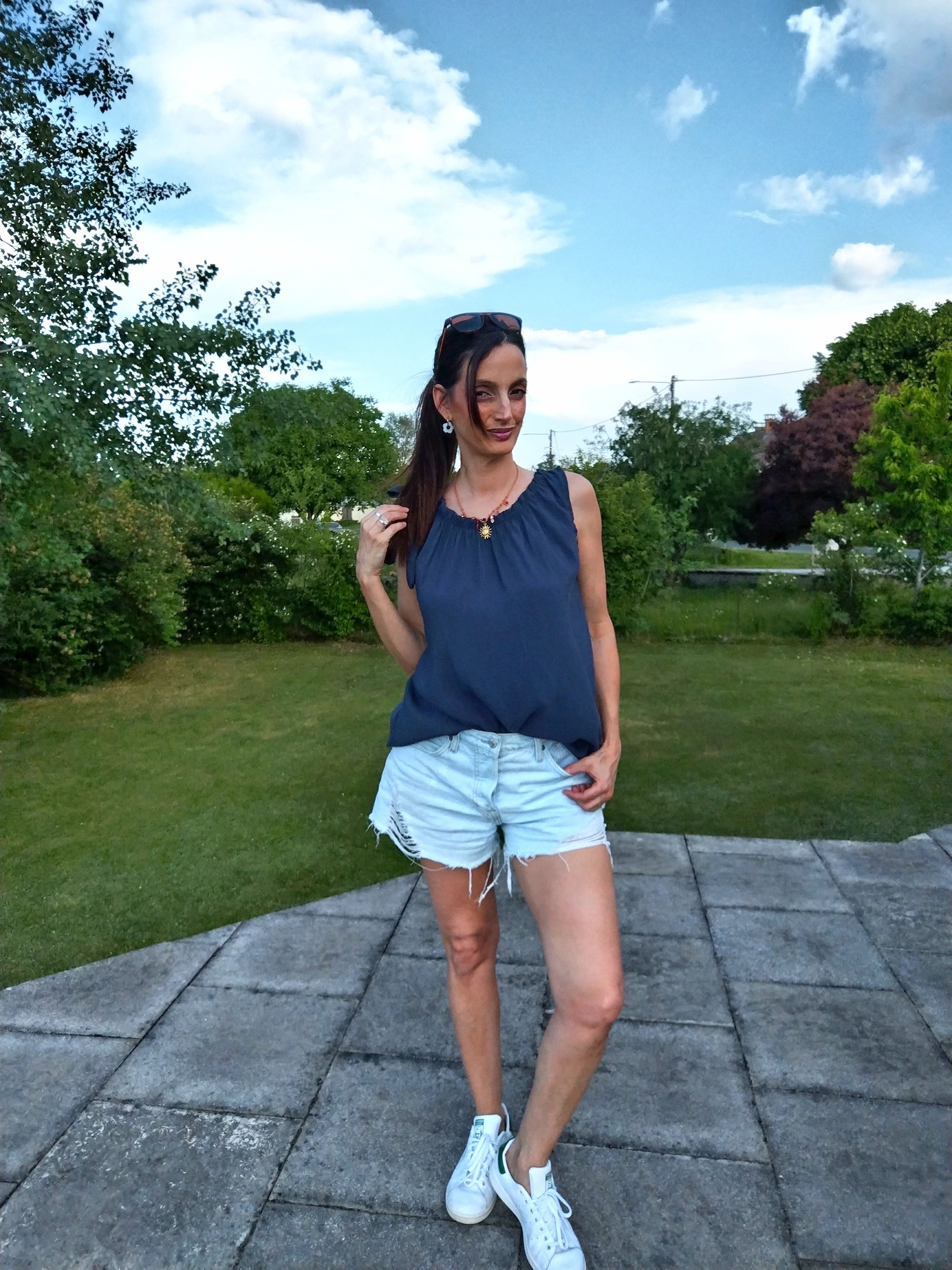 Top LOLA bleu marine