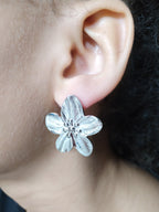 Boucle d'oreille FLEUR