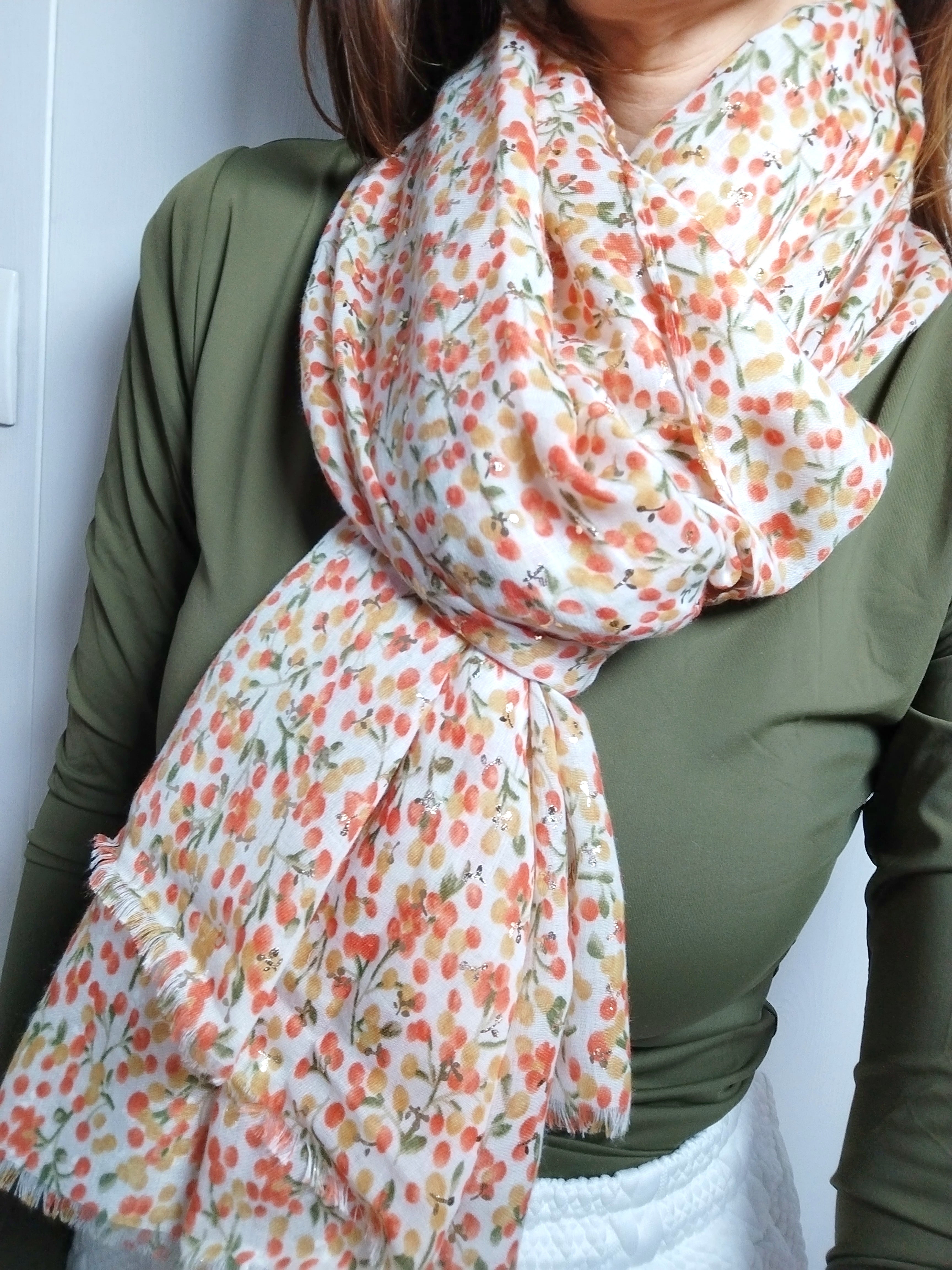 Foulard fleuri