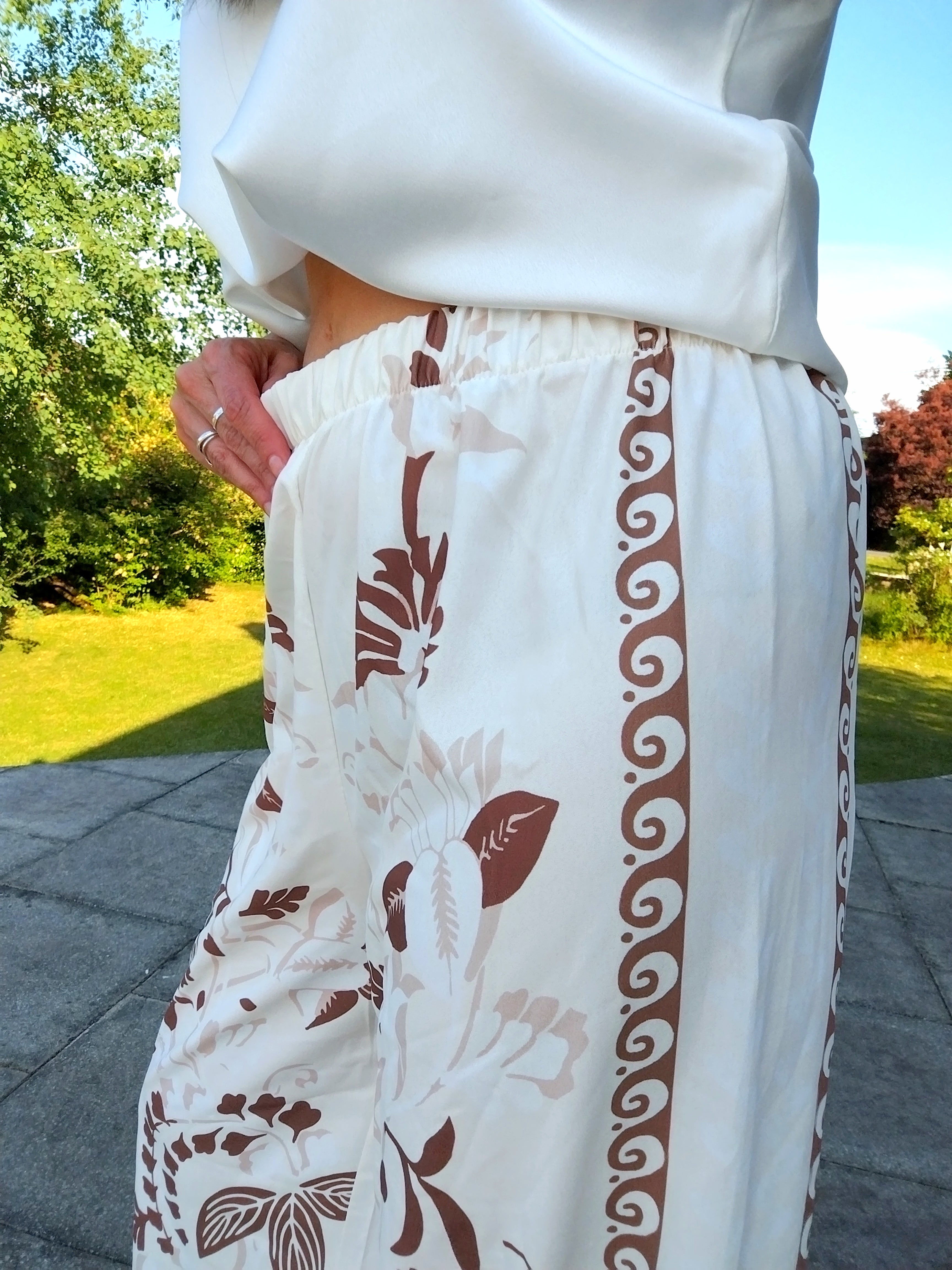 Pantalon fleuri