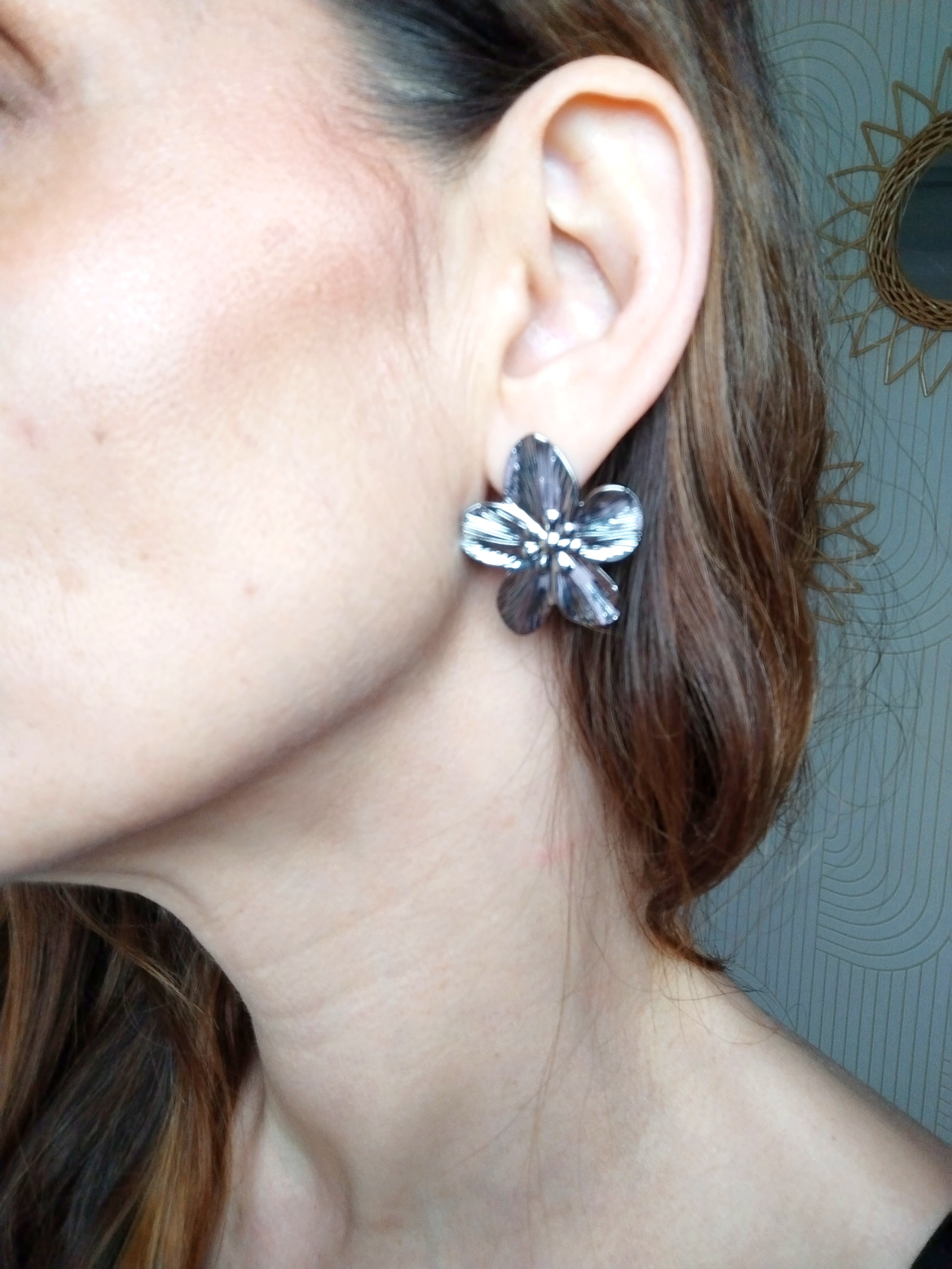 Boucle d'oreille FLEUR